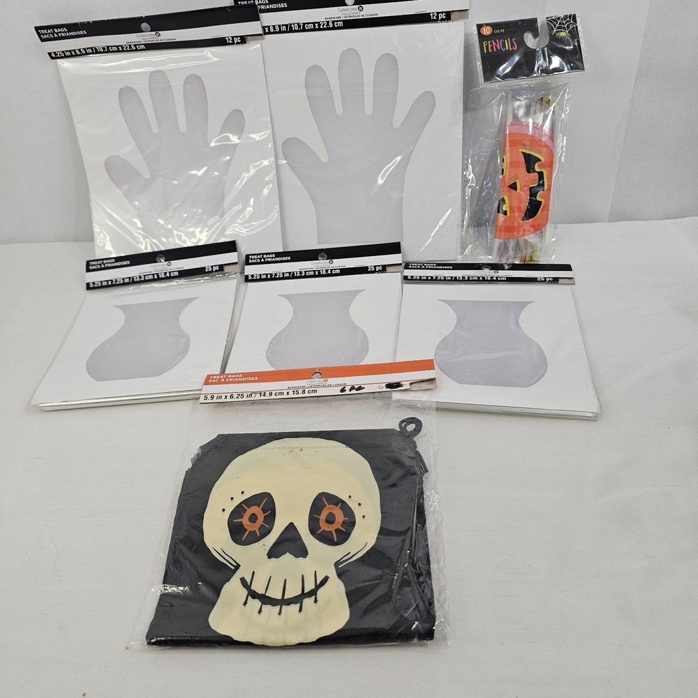 Halloween Treat Bags BUNDLE PACK- PERFECT FOR HOME ROOM MOM'S-SEE PICS